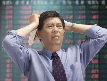 股市风云变幻，一位00后小伙的炒股经历与挑战——四天亏损两个月工资