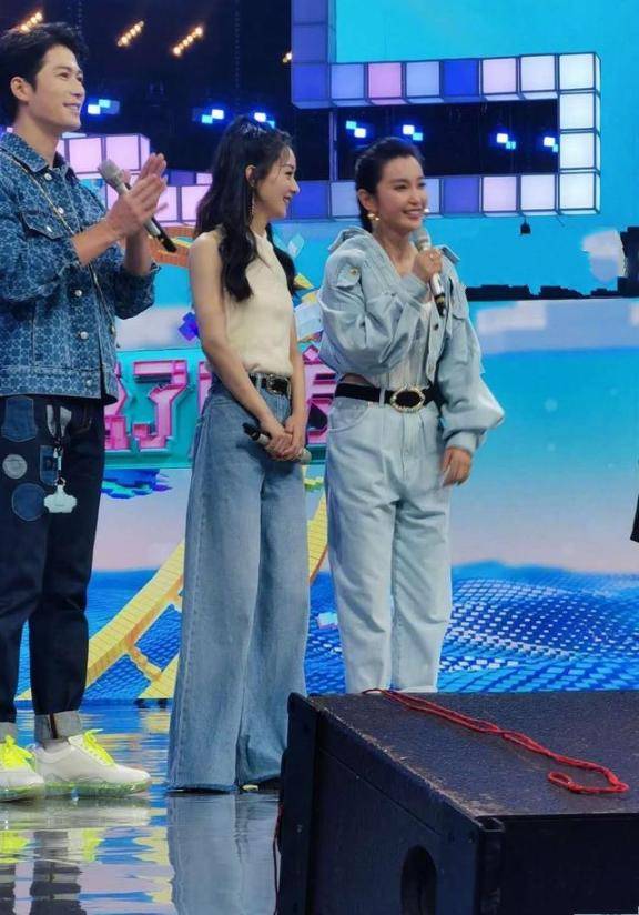 何炅赠赵丽颖风吹半夏裁纸刀，适用性计划全新启动