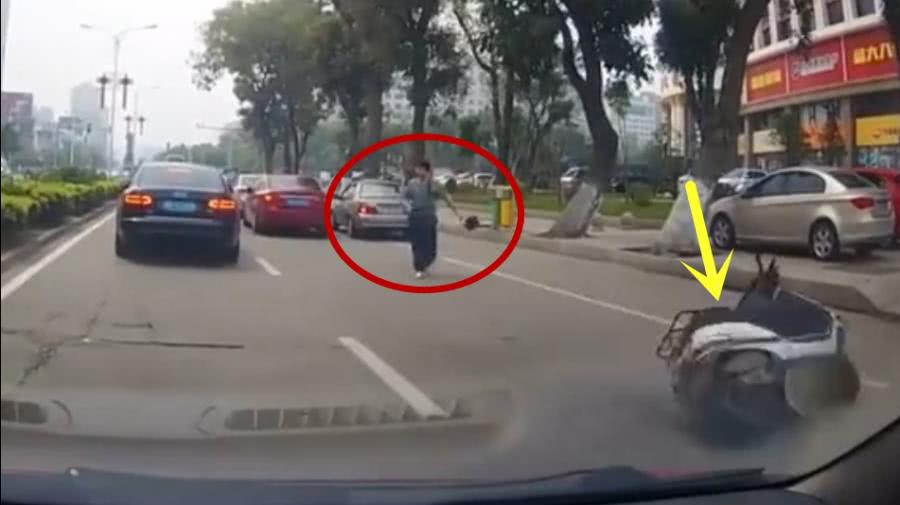 殡葬车掉落遗体事件，司机误撞人，执行细节调整方案