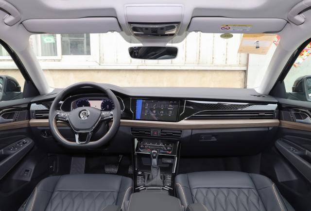 新帕萨特最新报价,一、新帕萨特简介