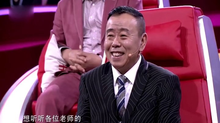 贾冰，一人之力让旅行综艺变成美食盛宴，影响力非凡！