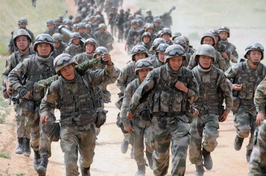 最新集团军领导团队，探寻自然之旅，心灵平静之旅启程