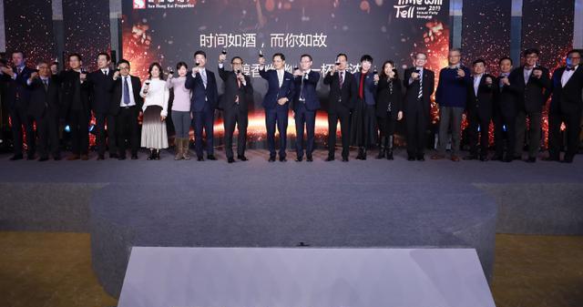 科技巨擘重塑现实，最新剧名揭示未来高科技生活风潮