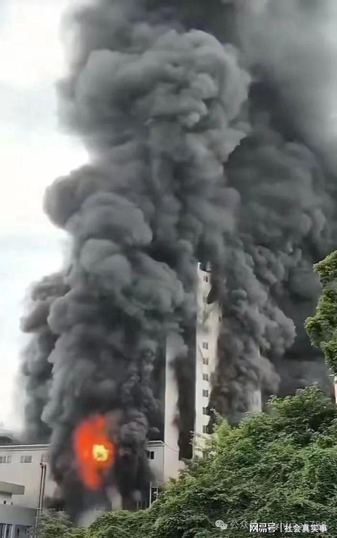 西昌火情再燃，紧急救援行动与时间赛跑