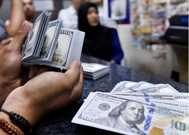 印尼巨贪家中查获近万亿现金，揭示贪腐真相的惊人内幕