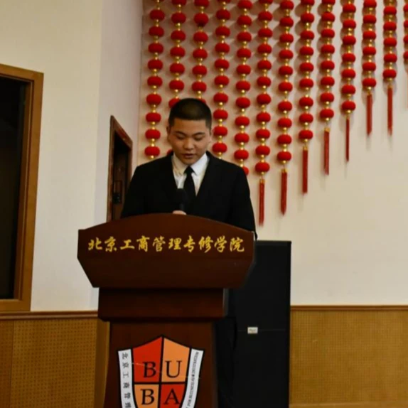 改革之韵，小巷特色小店凝心聚力，推动改革行稳致远