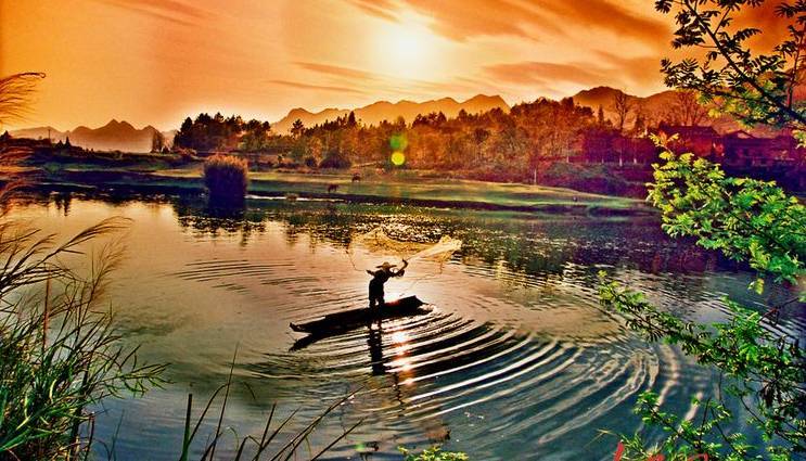 美国抗议最新动态与宁静的自然美景之旅，启程探索美国风光与宁静之地