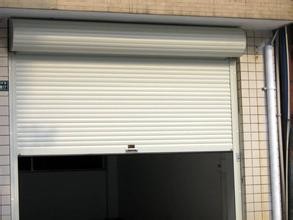 解锁时尚家居门窗新潮流，最新卷帘门趋势揭秘