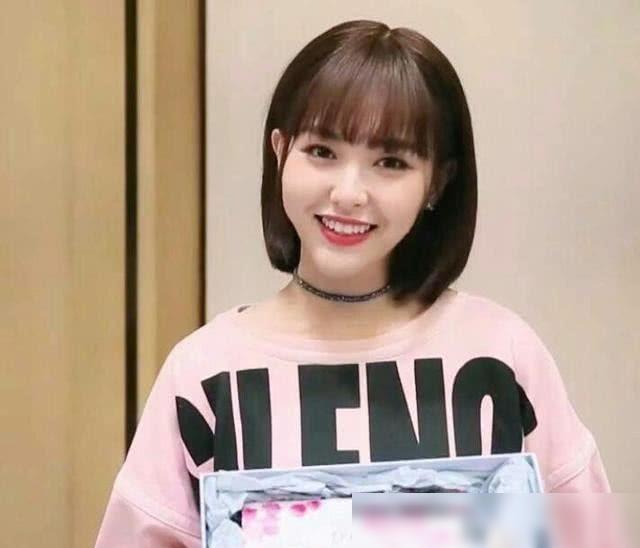 唐嫣最新短发造型解析，11月1日发型新篇章深度解读