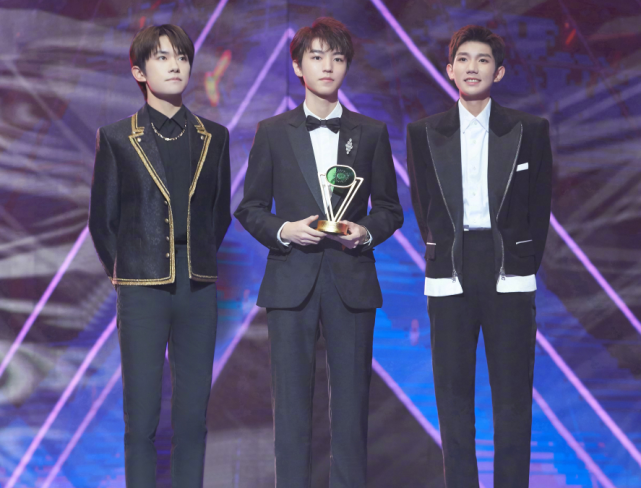 独家揭秘，王俊凯11月1日超神秘行程全曝光——小红书最新爆料热讯