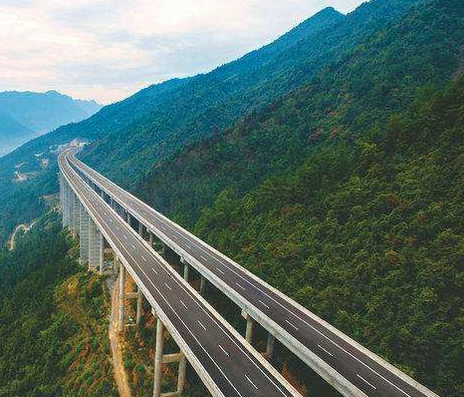 霍山公路新篇章，启程探索心灵净土的最新呼唤（11月3日新闻）