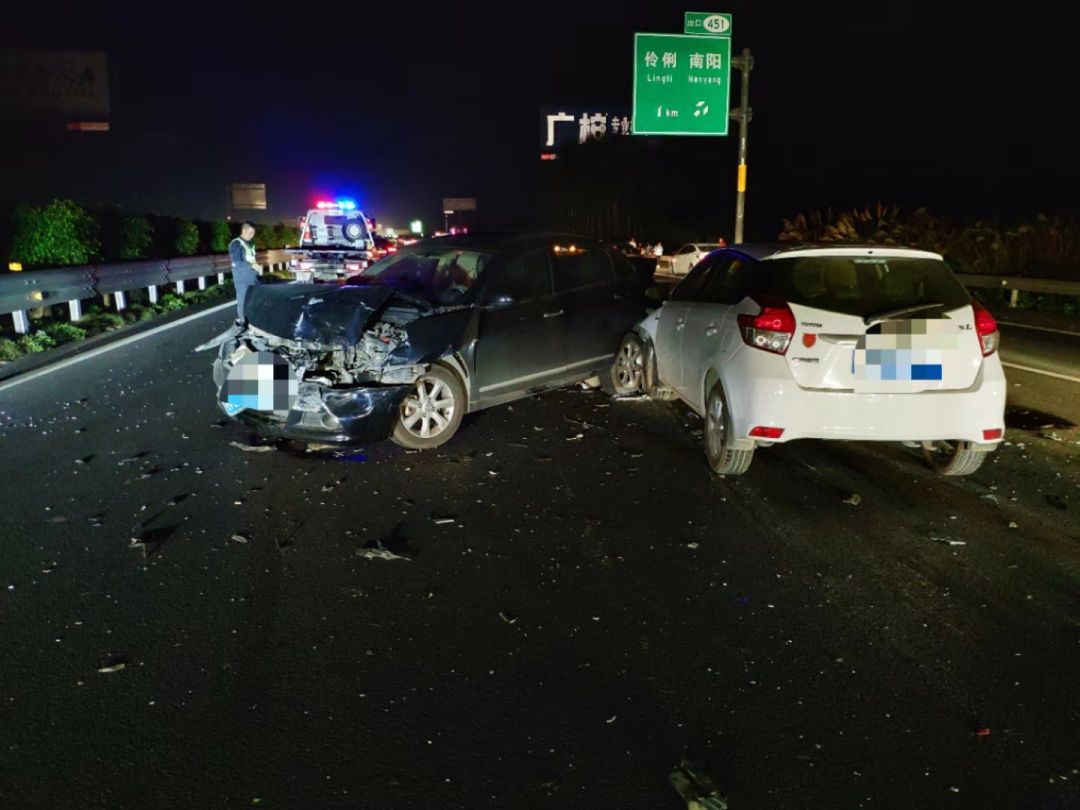 五棵树地区车祸纪实，深度解析事故原因与应对之策