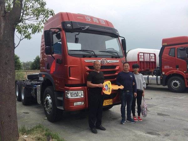 悍v375牵引车6x4，驾驭未来，自我超越之旅启航