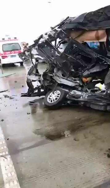 潮州车祸震惊社会，事故背景、进展与时代影响回顾（2017年11月6日最新）