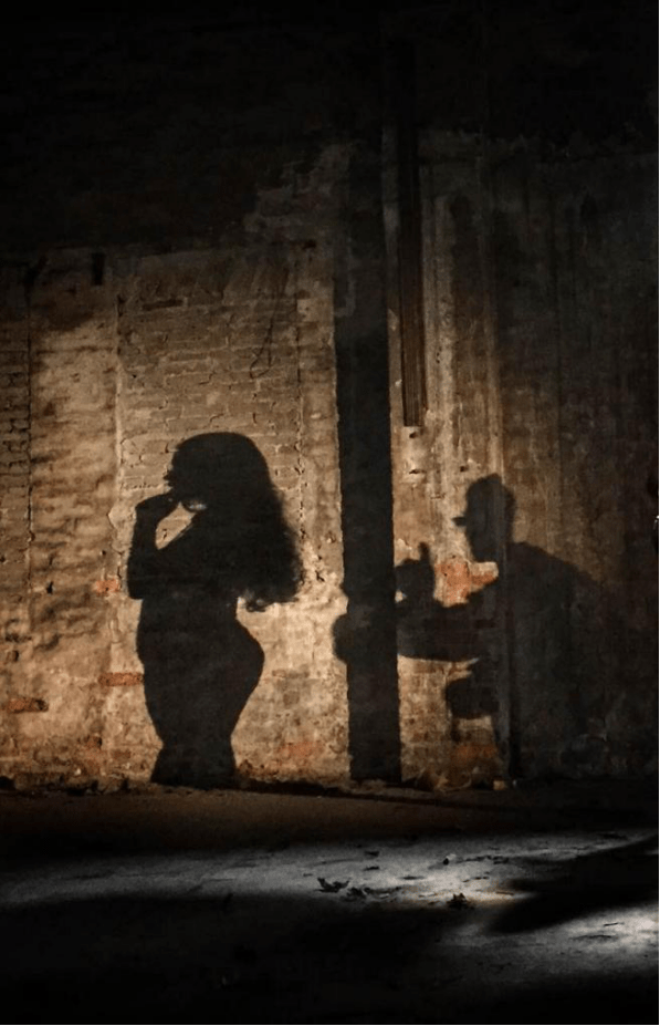 探秘电影天堂，最新国外大片不容错过，小巷深处的视觉盛宴（11月6日）