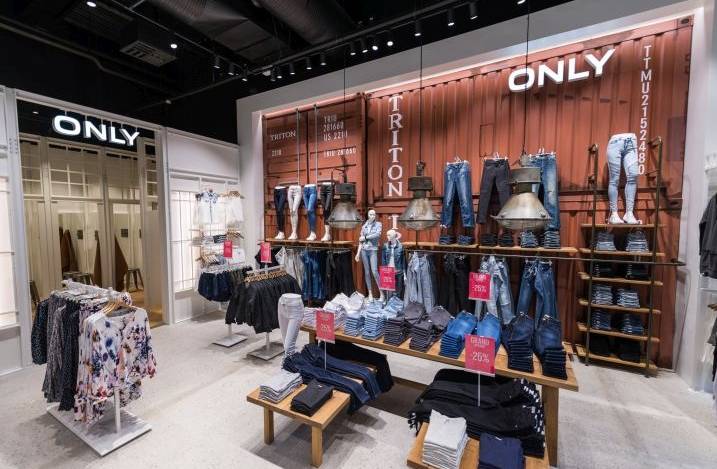 2024男装店陈列效果图，时尚新篇章的深度解析