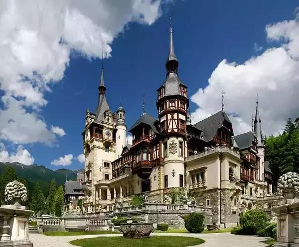 土屋亚佐美革新之作，智能未来重磅发布，触手可及的新境界（2024年11月10日最新作品）