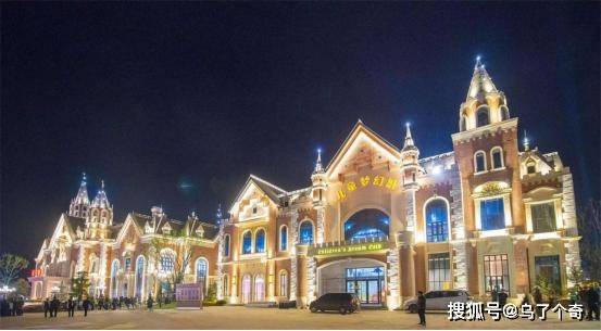 三亚最新夜市科技盛宴，体验未来生活，感受科技魅力之旅