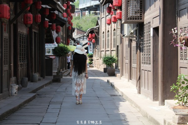 探秘小巷深处的林肯大陆新星，本月最新林肯大陆品味独特小店之旅