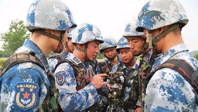 最新户外野战实战体验，前沿实战活动揭秘