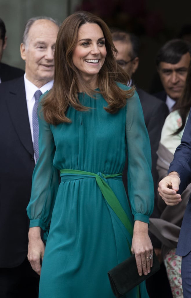 凯特王妃最新时尚风采展现，公众影响力与时尚风采的完美结合（11月14日最新照片）