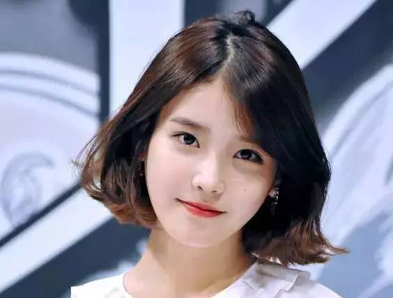 佟丽娅短发新风尚，发型魔法日与友情的温馨篇章（2024年11月15日最新发型图片）