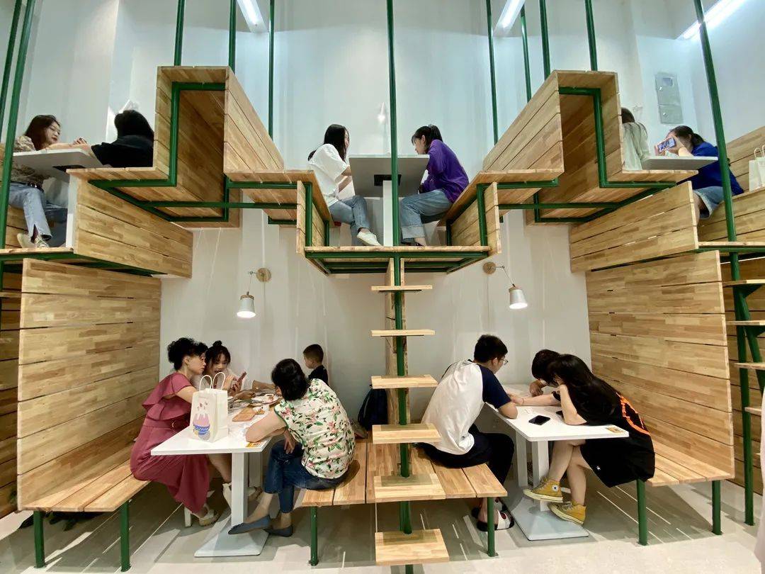 鹤岗招聘网最新动态揭秘，历史招聘背后的故事与小巷特色小店的奇遇记