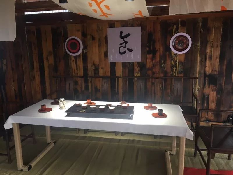 荆州最新铲车招聘动态与行业动态，个人选择深度探讨