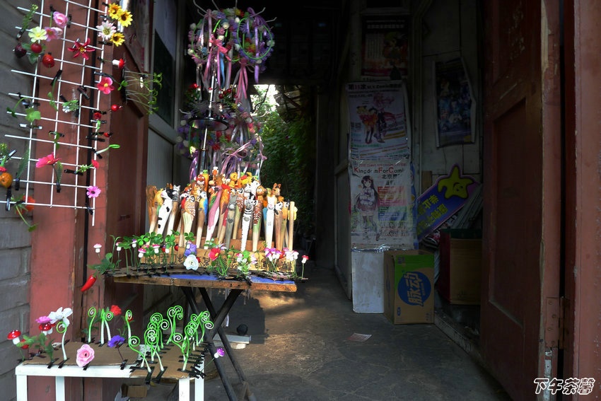 揭秘11月A股核心资产，巷弄特色小店成宝藏，独特宝藏等你来发掘！