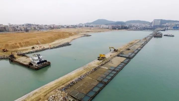 松滋矿港公路最新动态，11月16日里程碑事件回顾