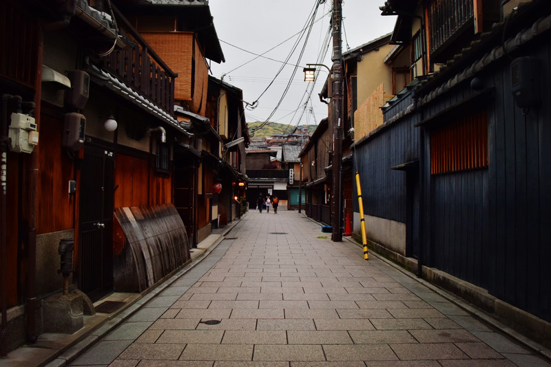 香港法新篇章下的隐秘小巷美食秘境探索之旅