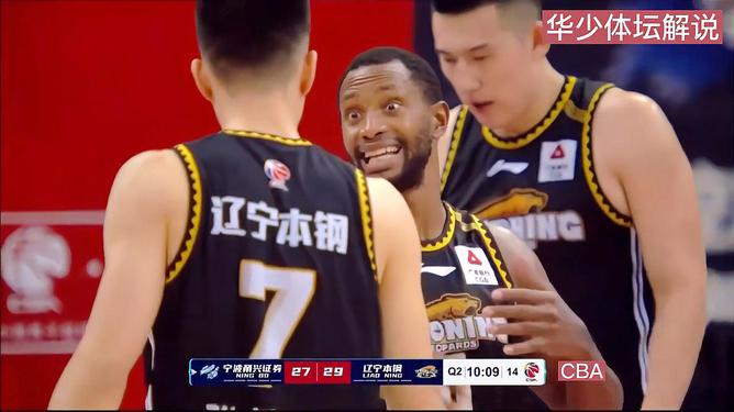 杨鸣专访揭秘，足迹与自然共舞，探寻心灵宁静之地时光（11月17日最新）