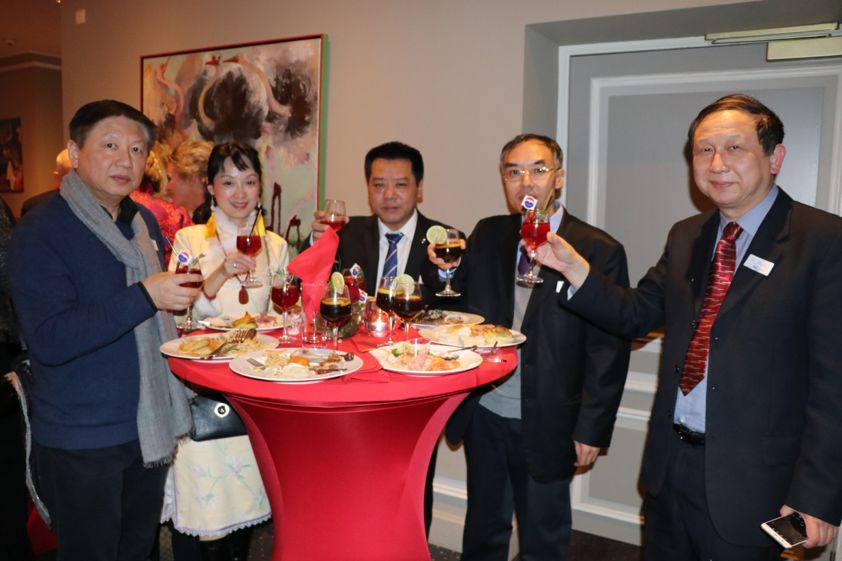 深圳茅台回收价最新动态，探索自然秘境，小茅台随行的心灵之旅