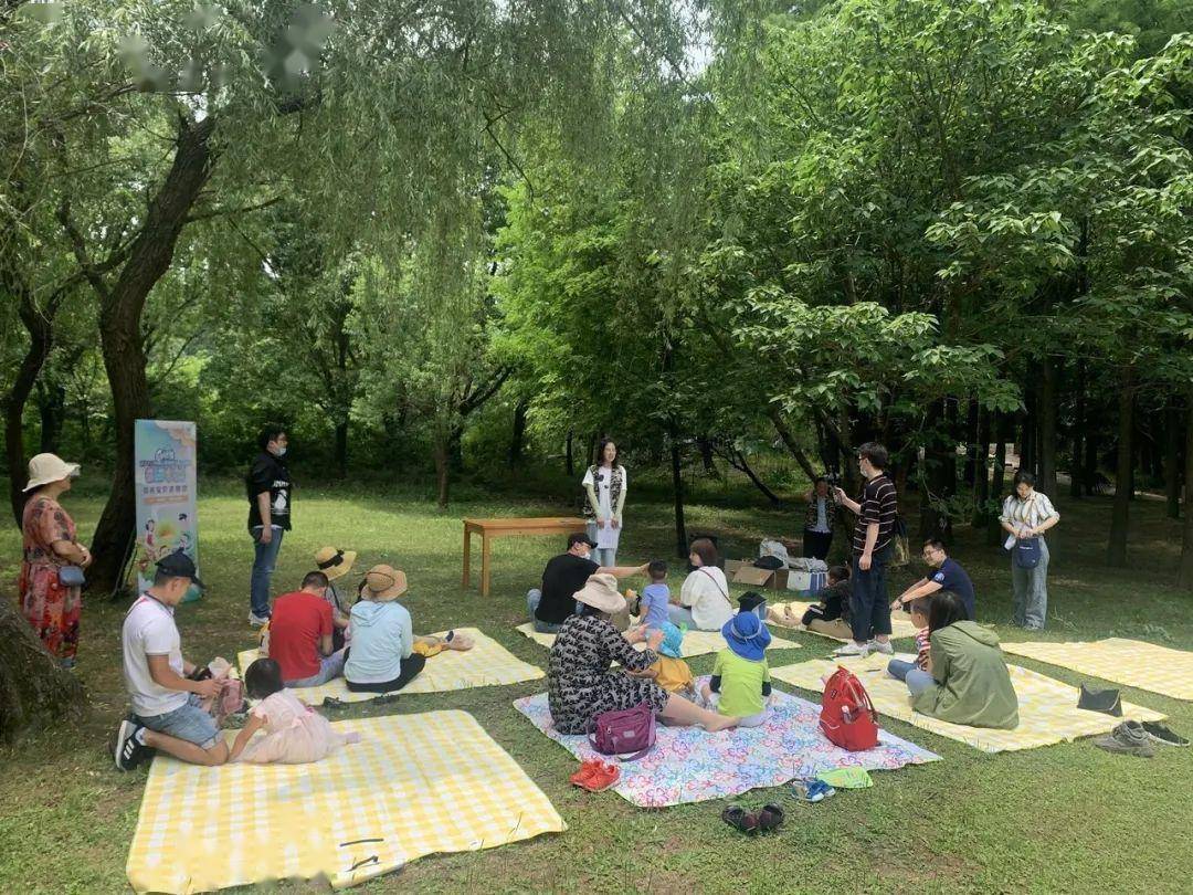 成都三江公园秋日温情，惊喜与陪伴的日常