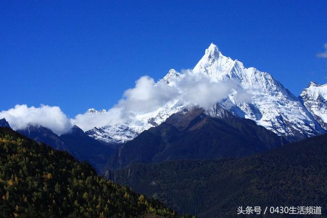德钦梅里雪山实时壮丽与神秘景象探索