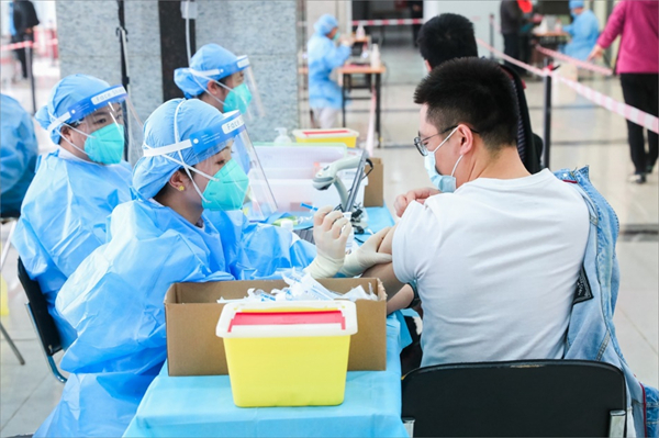 守护健康防线，实时了解附近肺炎疫情状况