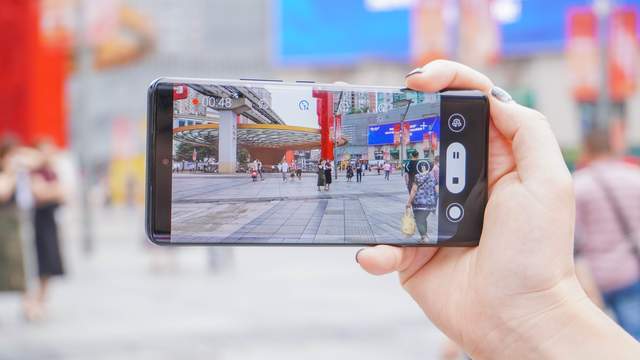 实时互动时代，相机视频手机一体化的革新之路