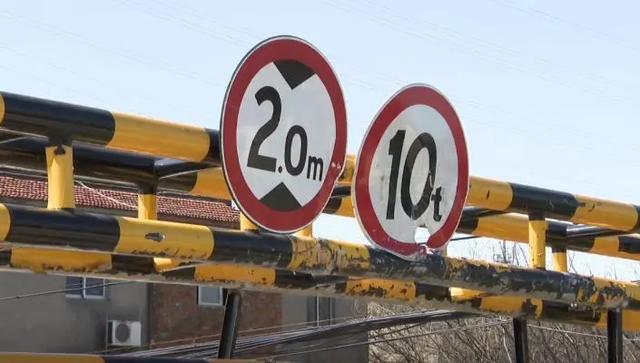 限高2.5米图片实时探索，背后的意义与应用场景探究