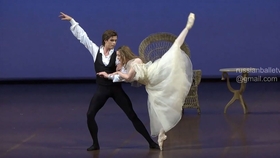 音乐与舞蹈的交融之美，舞蹈中的韵律不断演绎