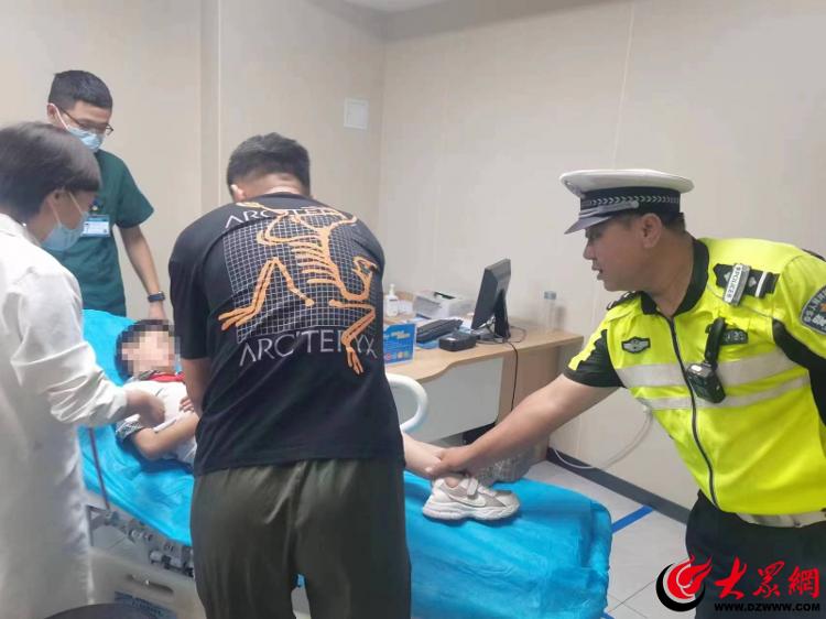 小孩突发疾病求助武警:小孩生病求助