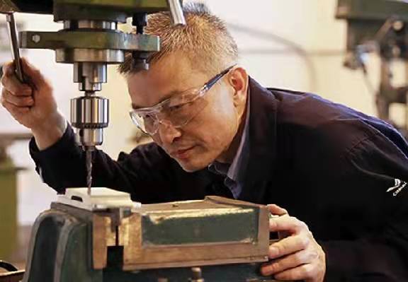 工人突发心脏病：工人突发心脏病赔多少钱 