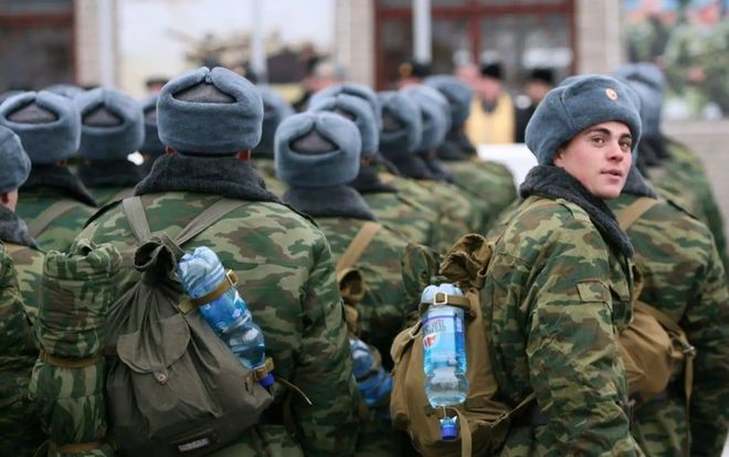 2017武警征兵宣传片，投身军营，共筑国防梦，勇敢启程军旅人生