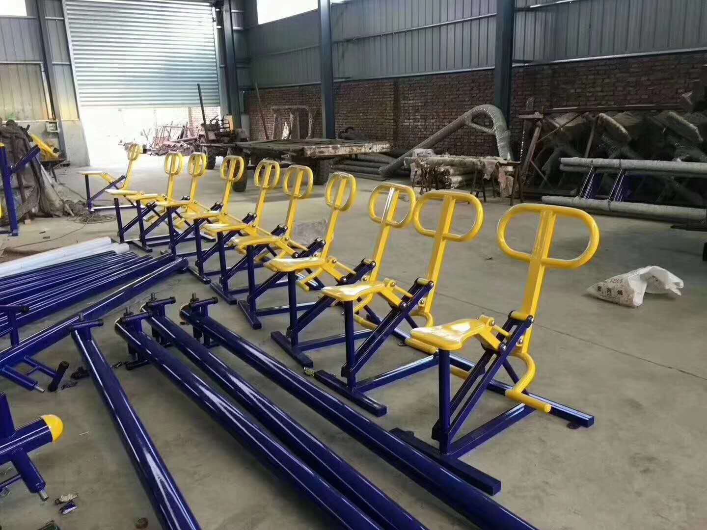 训练器械安装规范：训练器械名称 