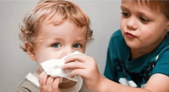 脑出血患者口水持续流出，症状解析及应对之策