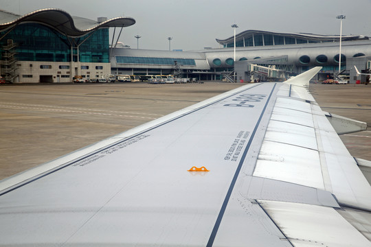 重庆江北机场突发事故：重庆江北机场新闻 