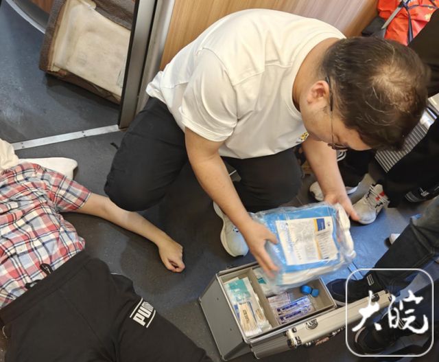 突发癫痫观察什么： 