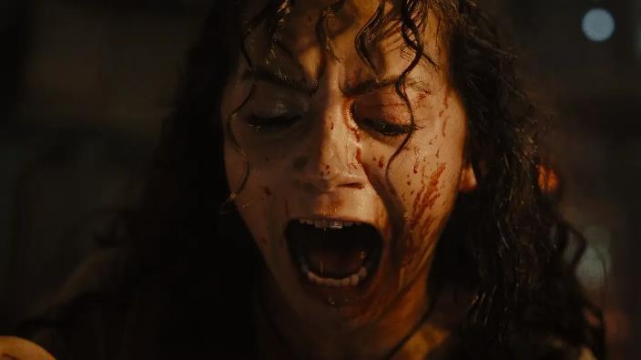 突发惊吓鬼视频大放送，惊悚瞬间，让你心惊胆战的恐怖视频集锦