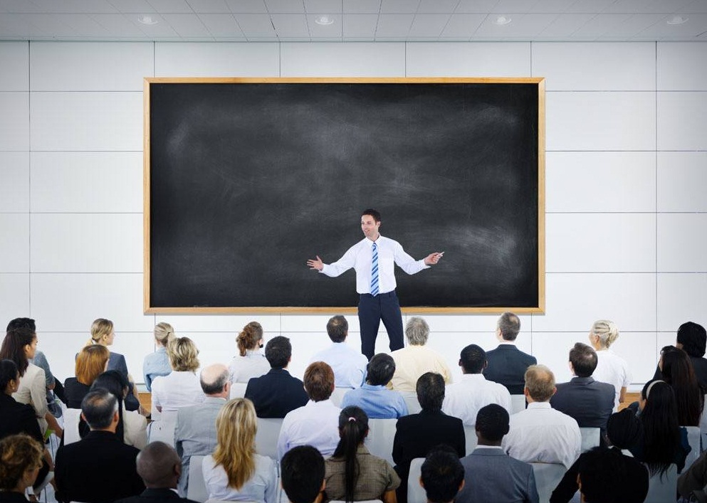 落实会场 住宿制度：参会人员住宿安排 