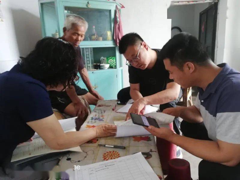 如何落实上级工作要求：严格落实上级工作要求 