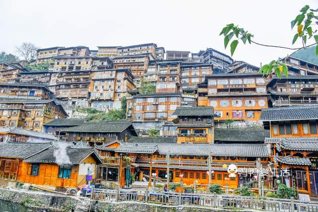 「独家攻略！探访神秘苗寨，领略苗族家园风情打卡之旅」